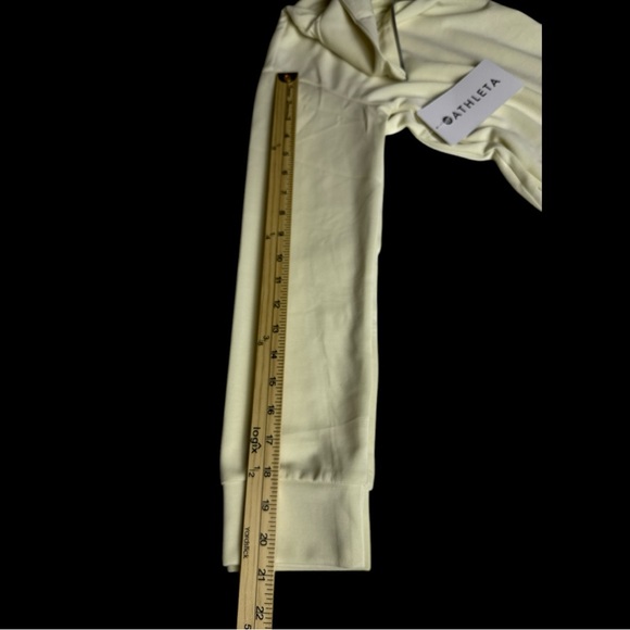 Athleta Seasoft 1/4 Zip Women’s Pull-Over Magnolia White Size S/P - Picture 8 of 12